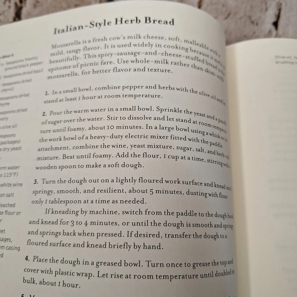 The Bread Bible Beth Hensperger Hardcover Cookbook 300 Recipes 2008 Baking Guide